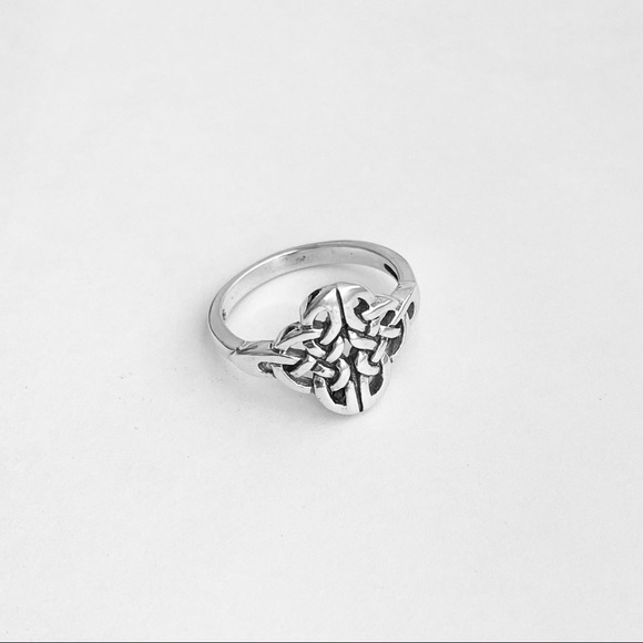 Sterling Silver Endless Celtic Knot Ring, Weave Trinity Love Knots Jewelry - Picture 3 of 12